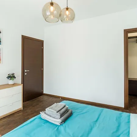 Luxury-central Apartment-victoriei Square-subway Apartment