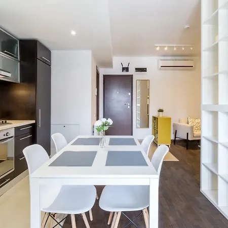 Luxury-central Apartment-victoriei Square-subway